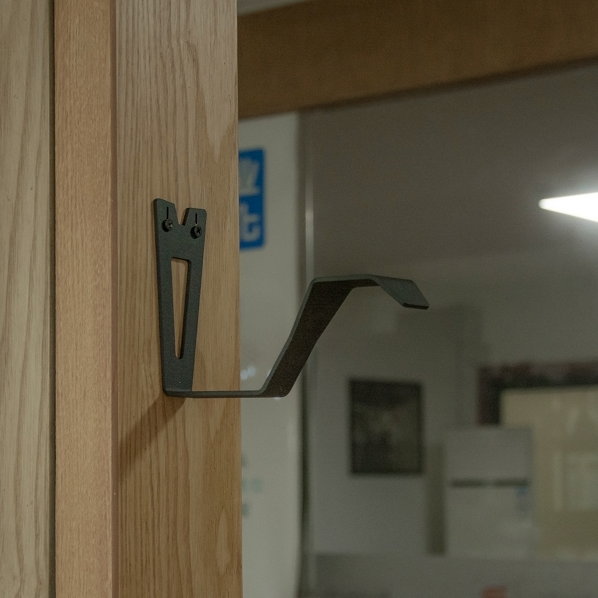 Bike It Wall Mount Helmet Hook – Matt Black
